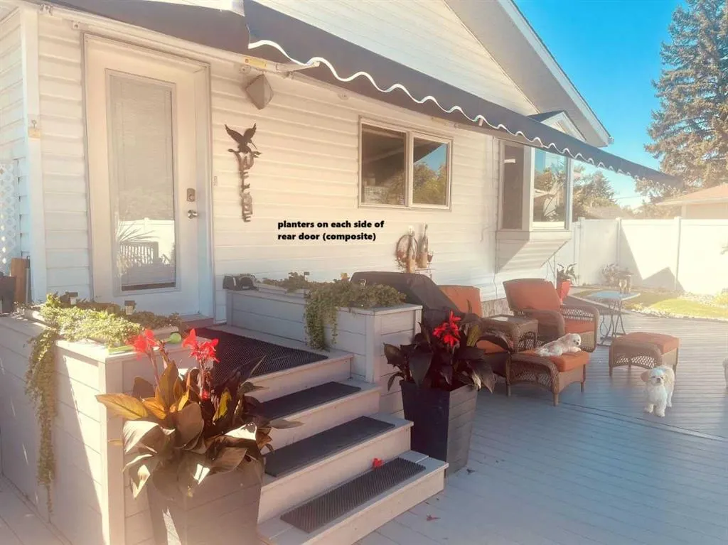 3828 Eastwood Crescent