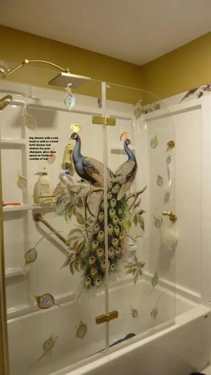 3828 Eastwood Crescent