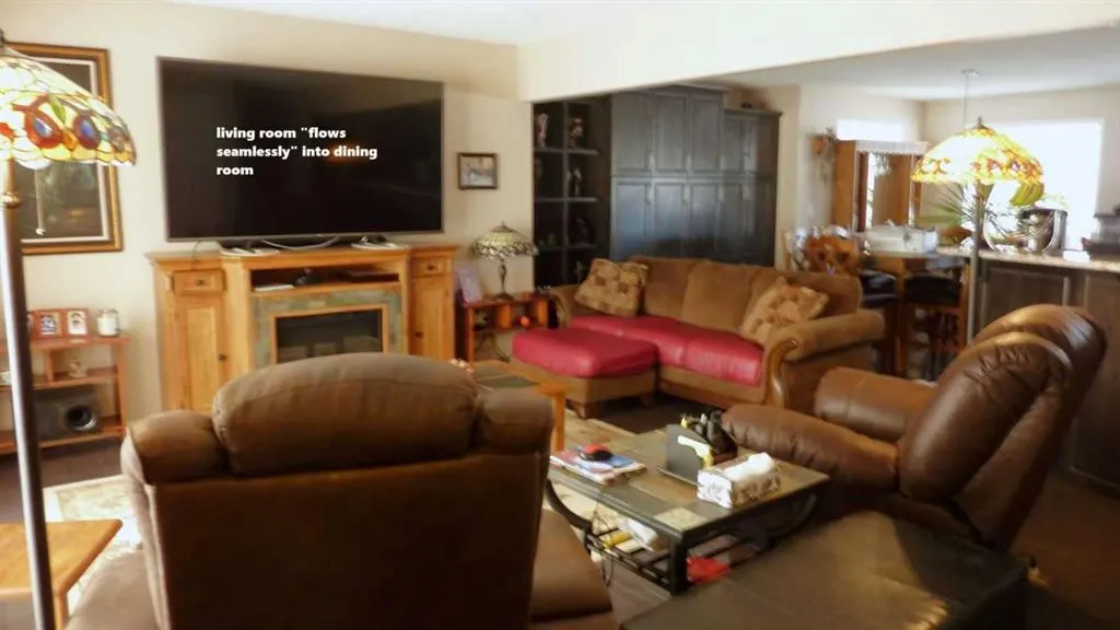 3828 Eastwood Crescent