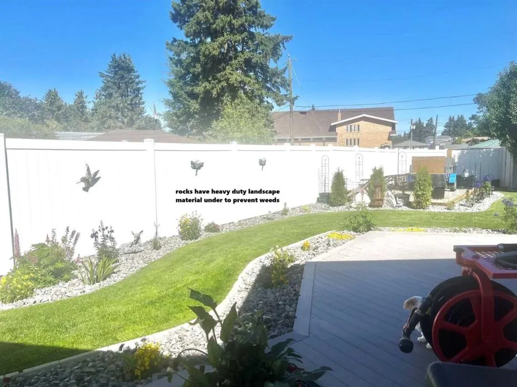 3828 Eastwood Crescent