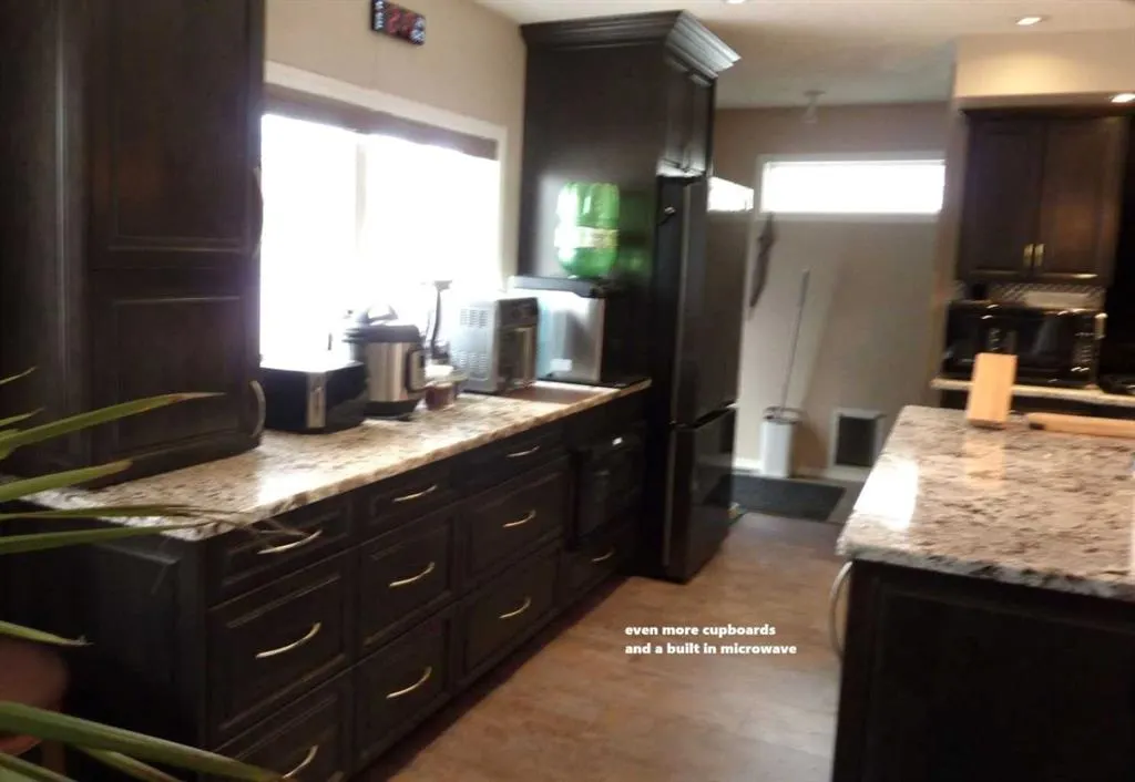 3828 Eastwood Crescent