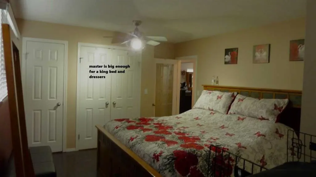 3828 Eastwood Crescent