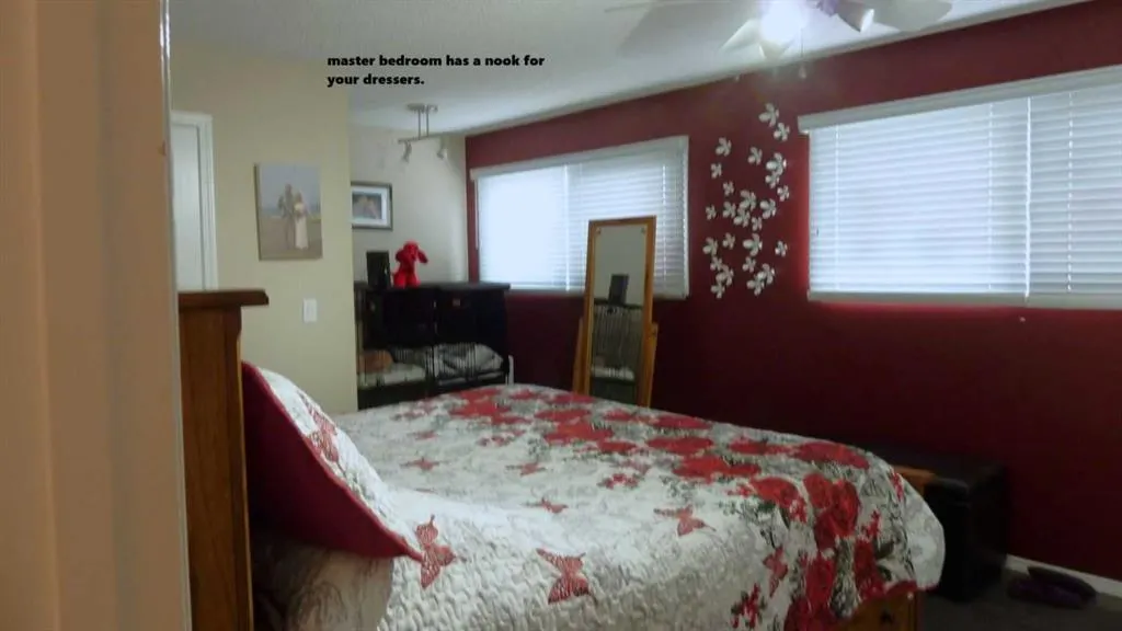 3828 Eastwood Crescent