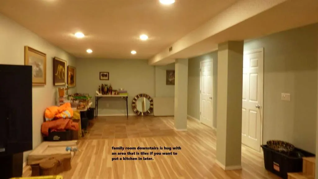 3828 Eastwood Crescent