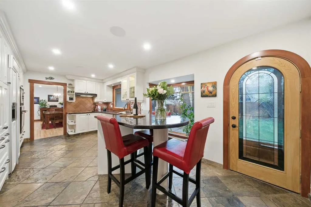 631 Willoughby Crescent SE