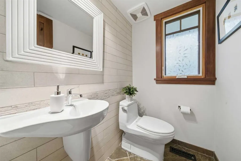 631 Willoughby Crescent SE