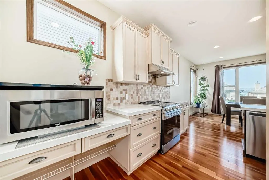 367 Hidden Creek Boulevard NW