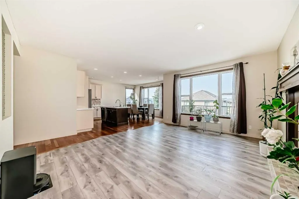 367 Hidden Creek Boulevard NW