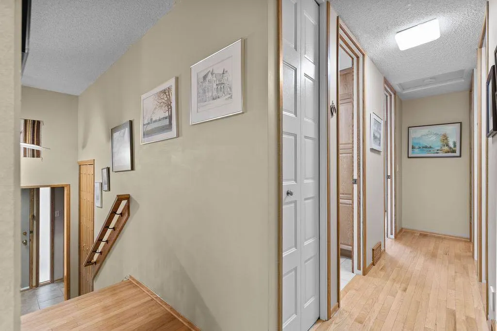 3350 Oakwood Drive SW