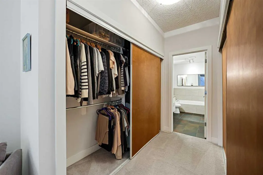 923 15 Avenue SW, #304