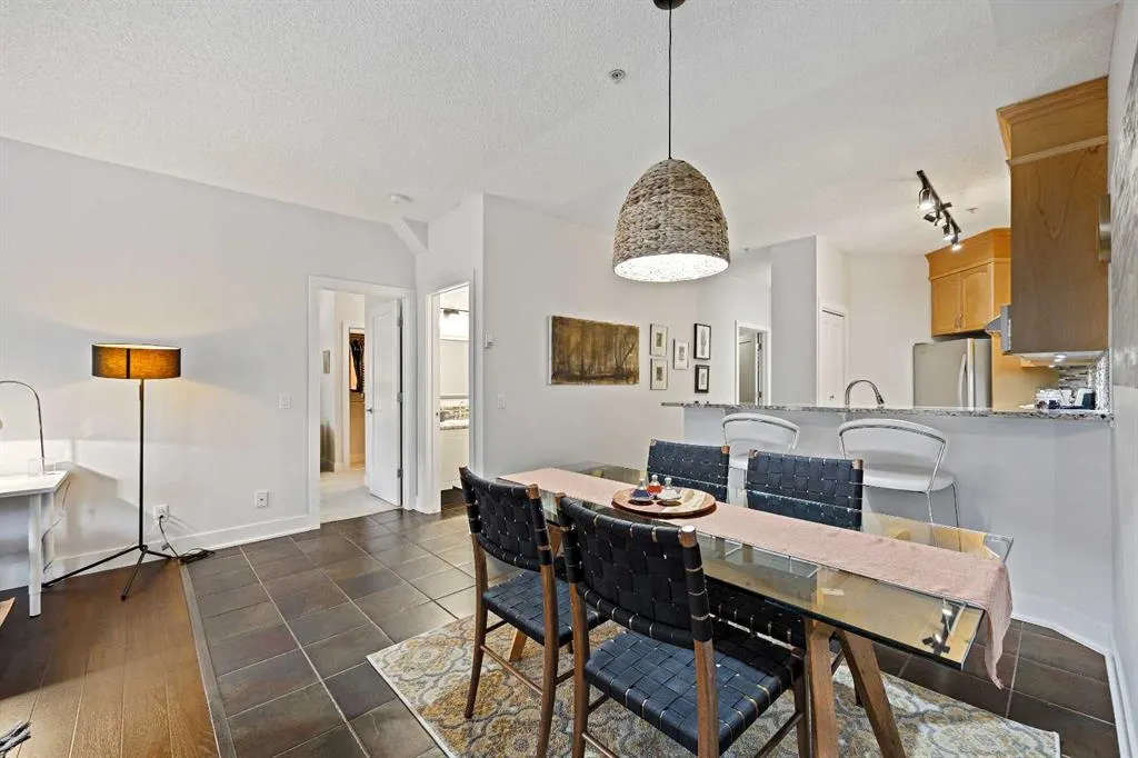 923 15 Avenue SW, #304