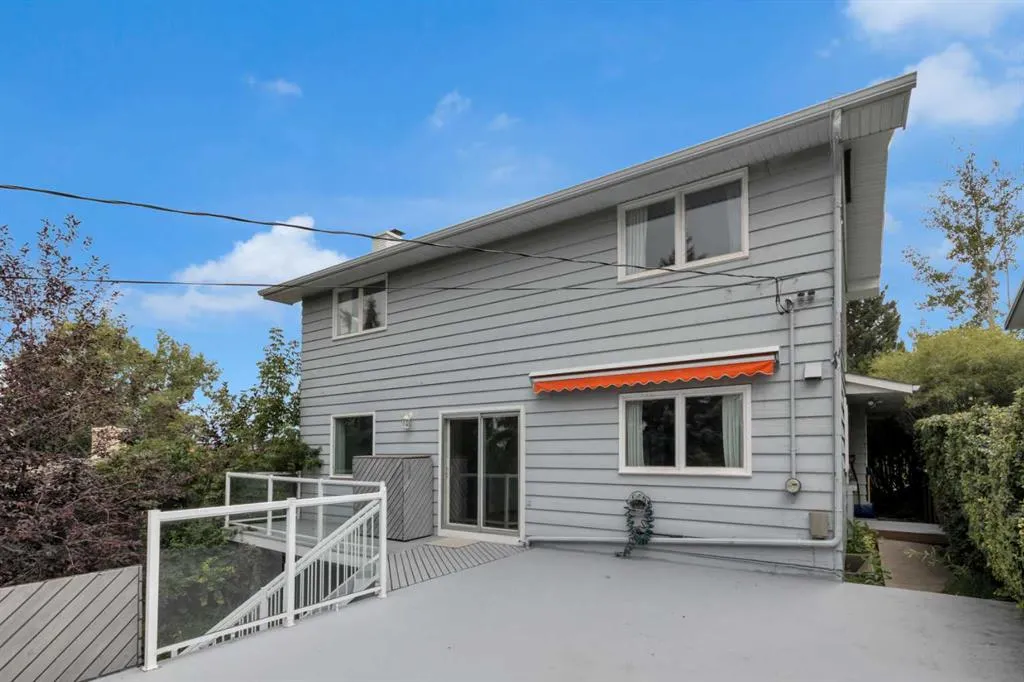 2711 Crawford Road NW