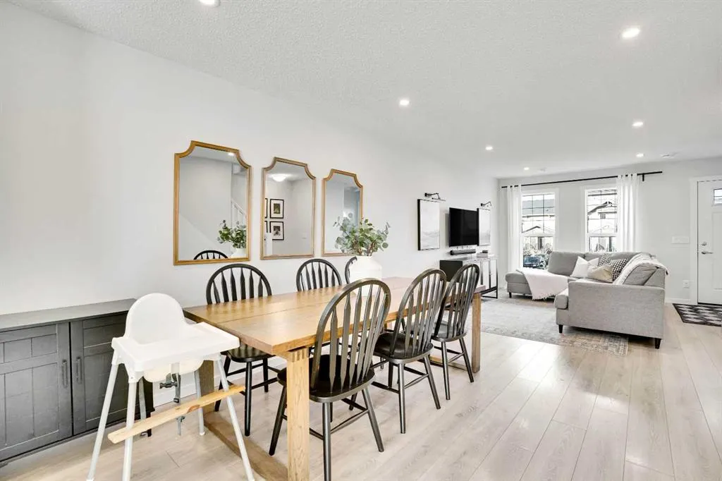 128 Cranbrook Square SE