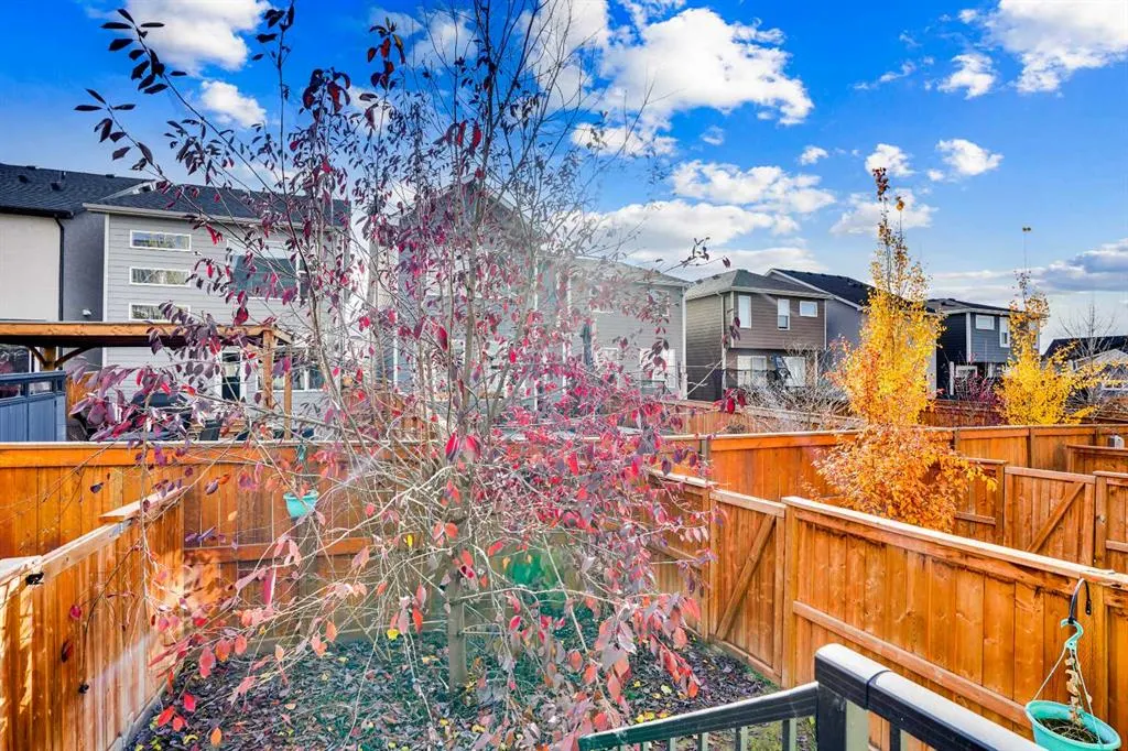 128 Cranbrook Square SE