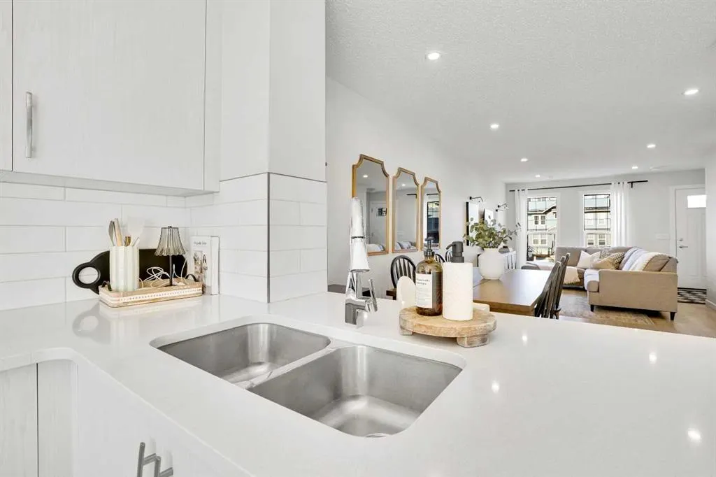 128 Cranbrook Square SE