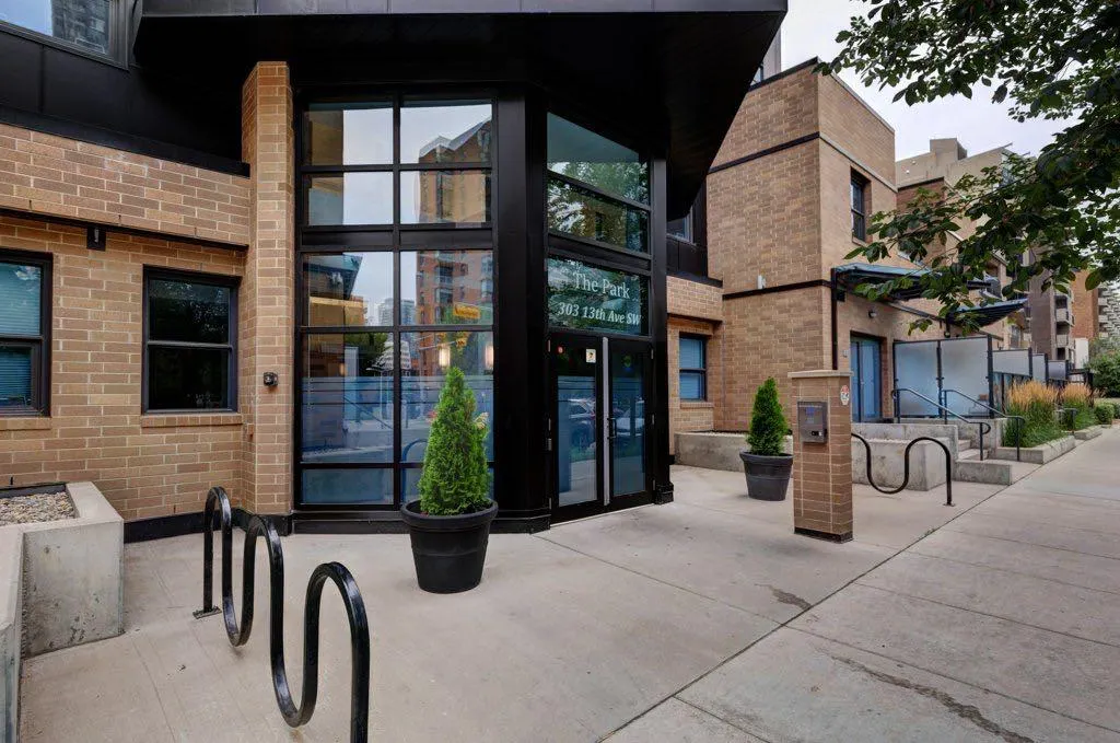 303 13 Avenue SW, #801