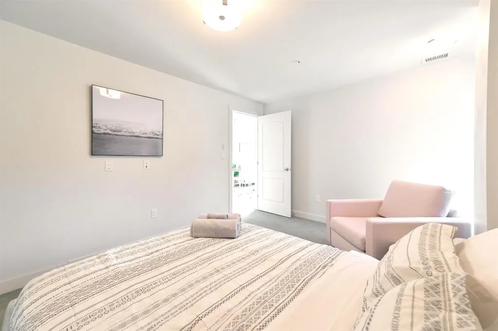 303 13 Avenue SW, #801