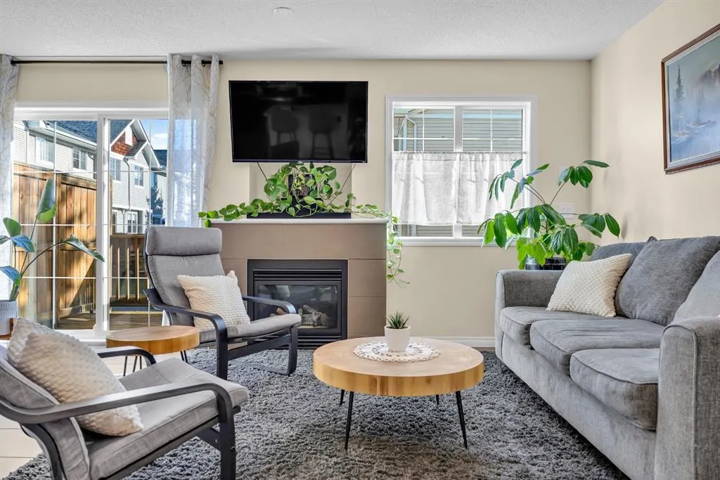 128 Country Village Manor NE