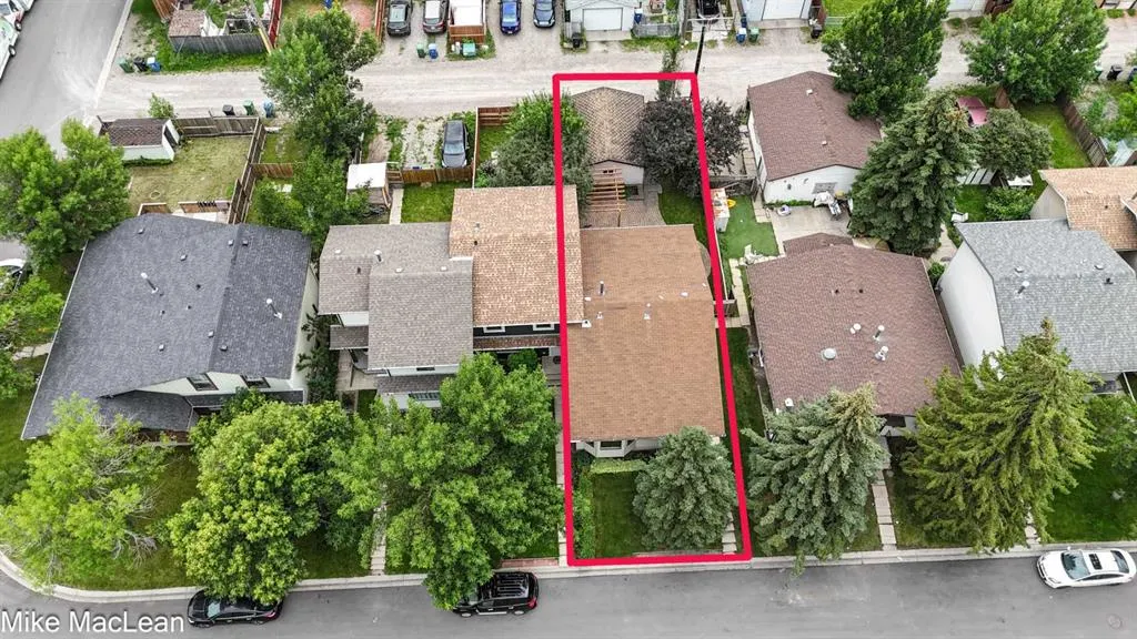 723 Whitehill Way NE