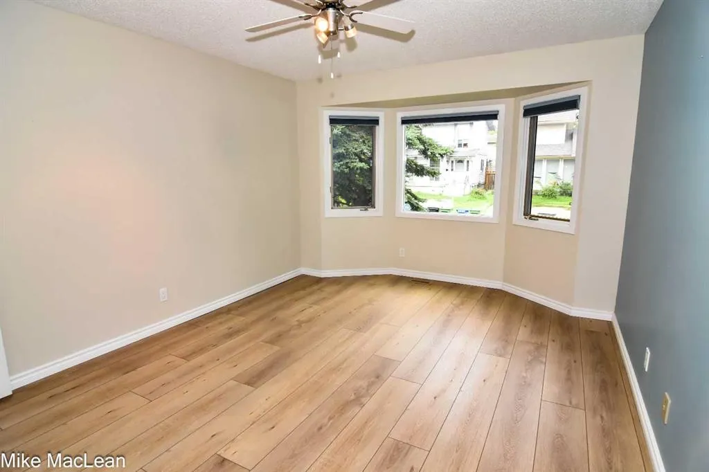 723 Whitehill Way NE