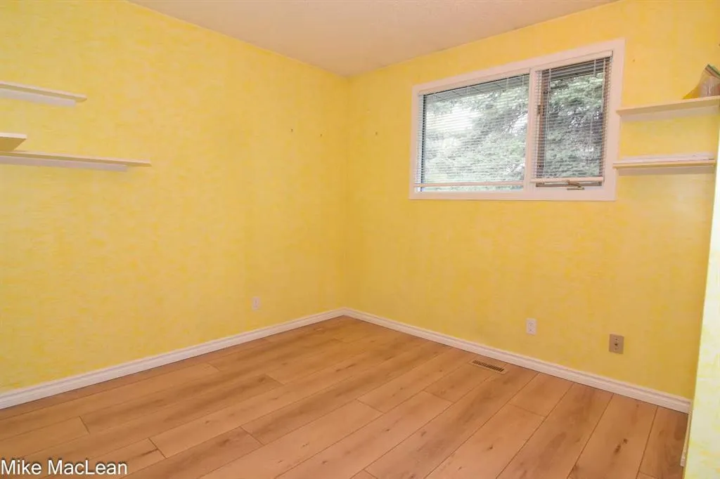 723 Whitehill Way NE