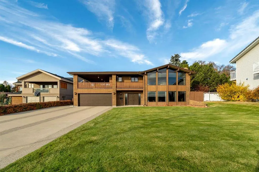 1284 Parkview Drive NE