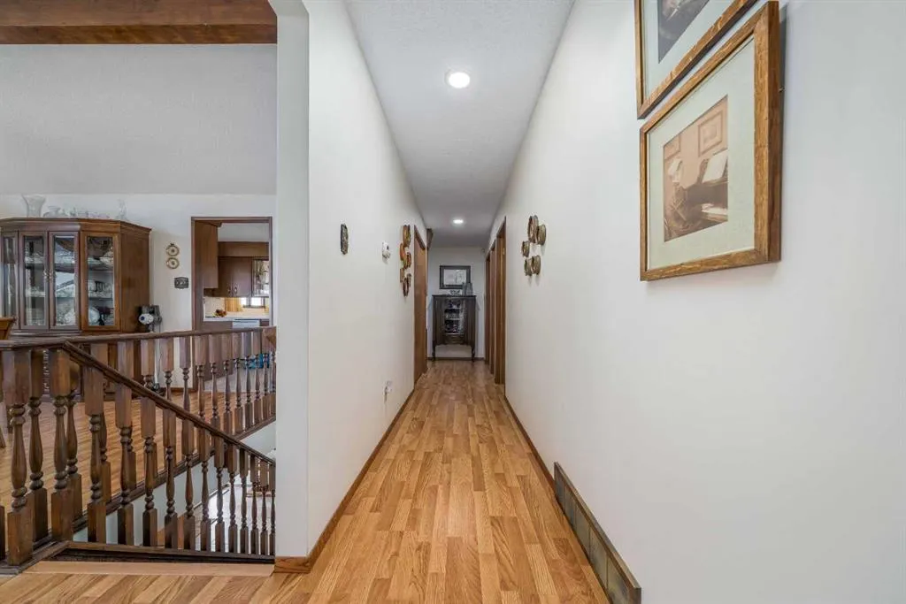 1284 Parkview Drive NE