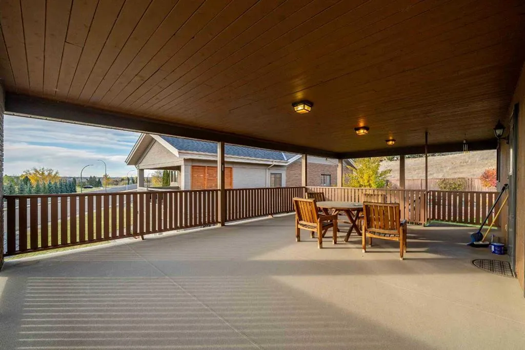 1284 Parkview Drive NE