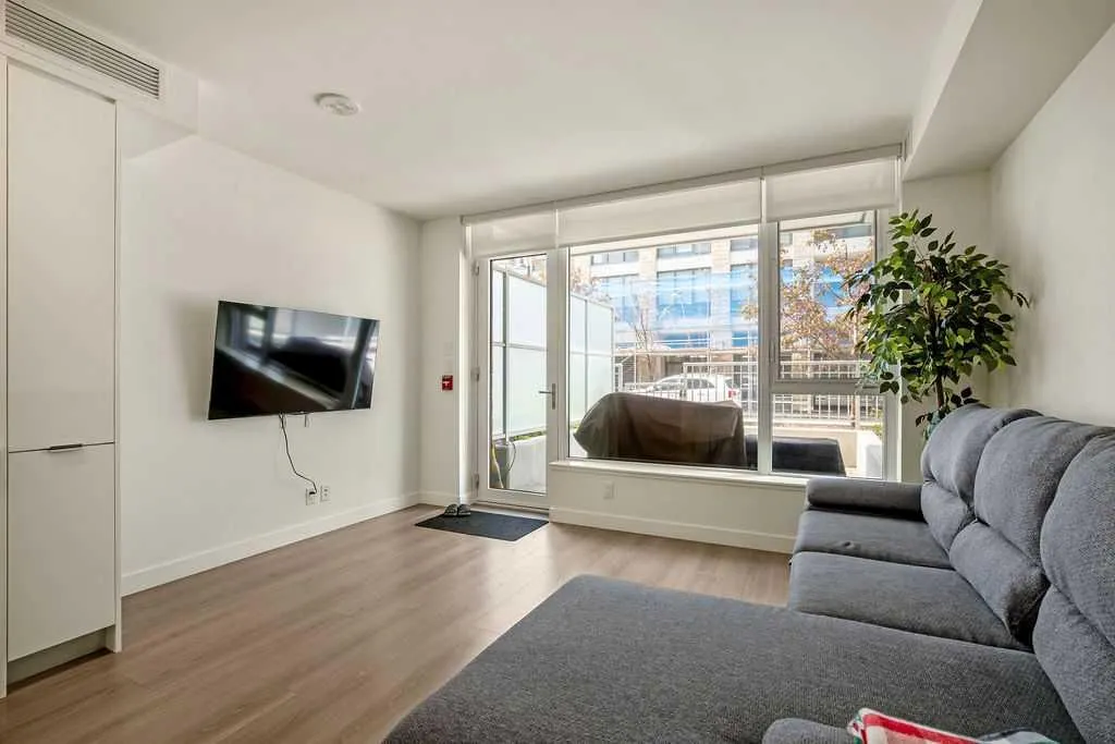 108 Waterfront Court SW, #103