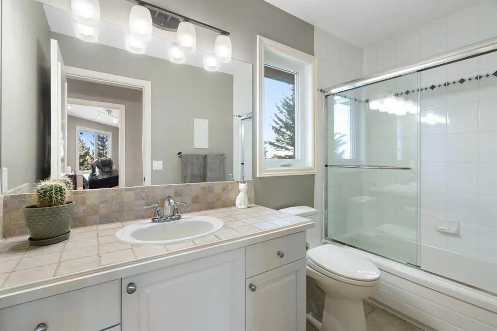 33038 Township Road 272