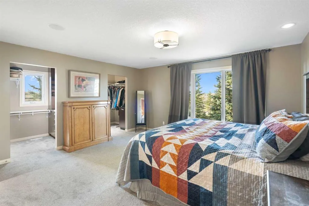 33038 Township Road 272