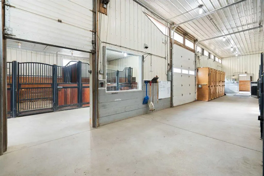 33038 Township Road 272