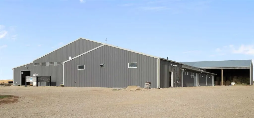 33038 Township Road 272