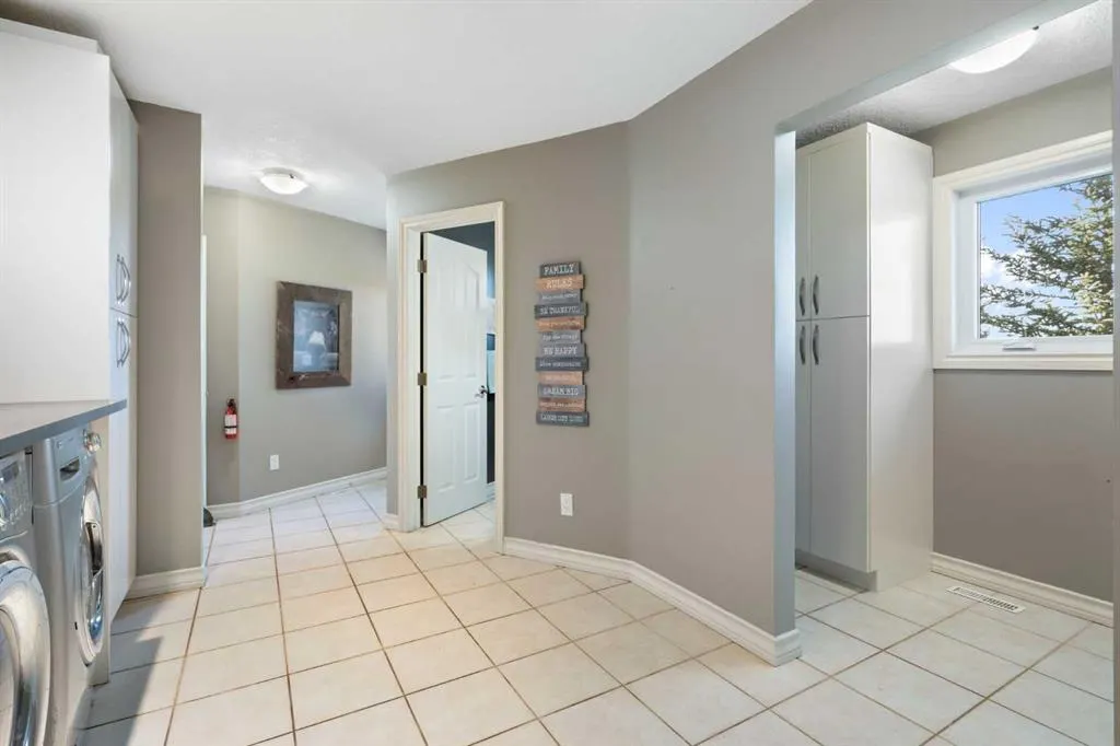 33038 Township Road 272