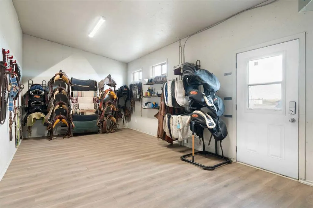 33038 Township Road 272