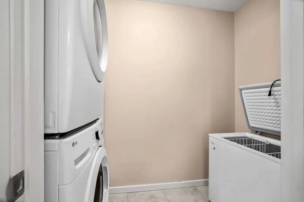 310 Mckenzie Towne Gate SE, #2202