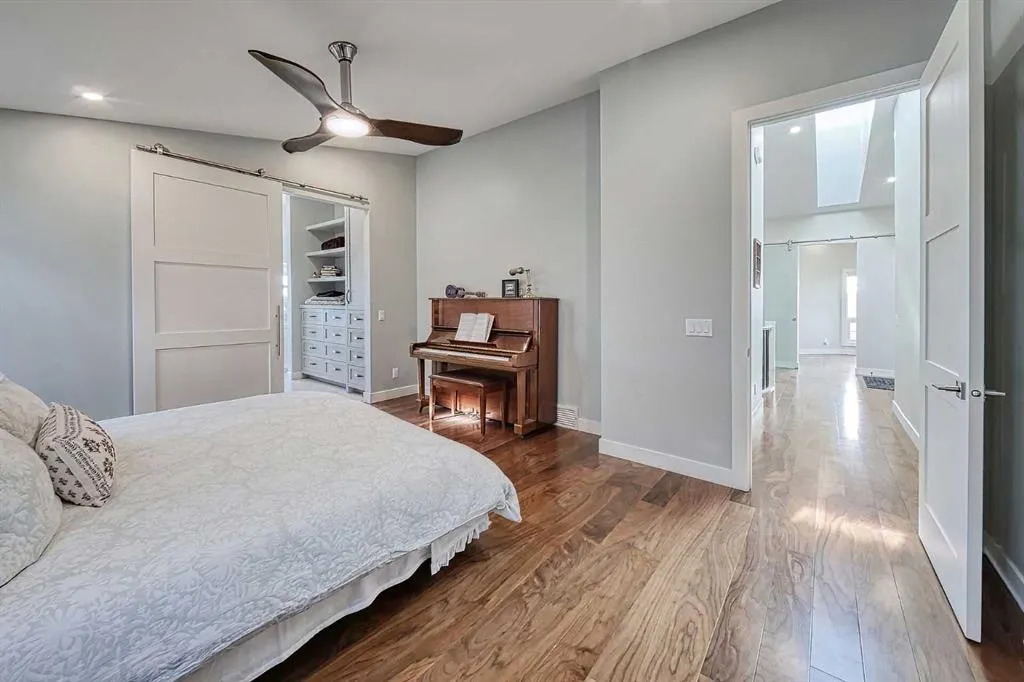 180 Arbour Glen Close NW