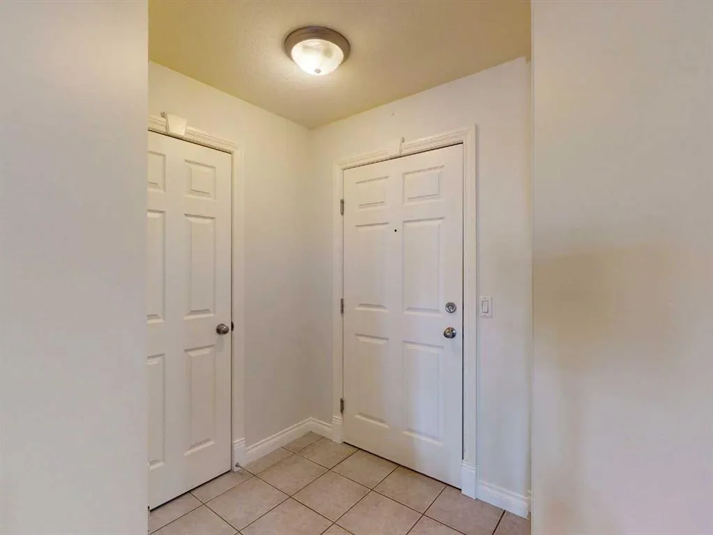 417 3 Avenue NE, #302