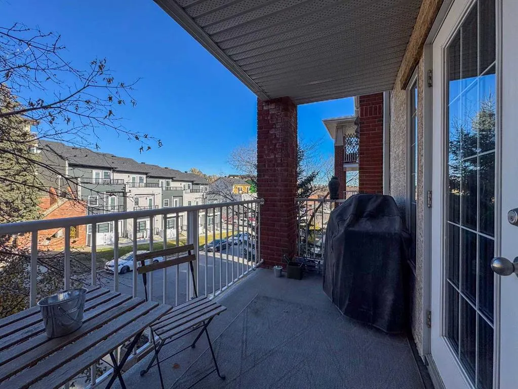 417 3 Avenue NE, #302