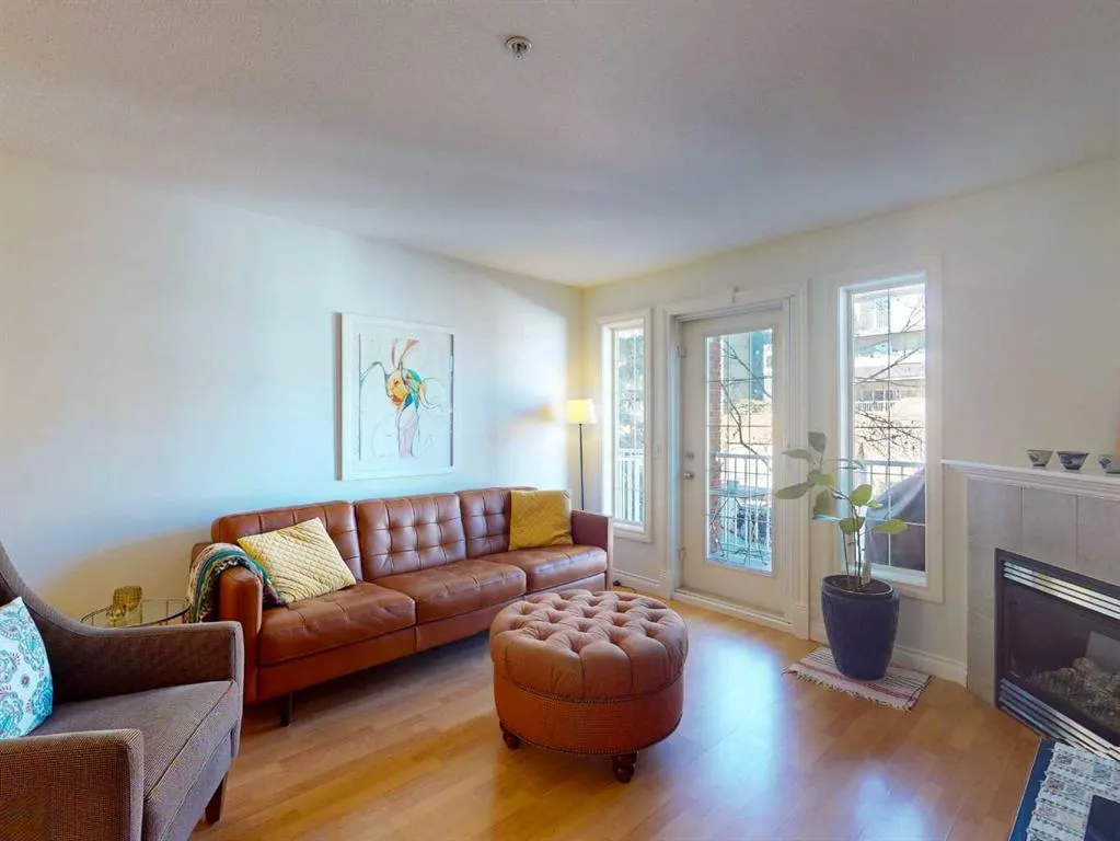 417 3 Avenue NE, #302