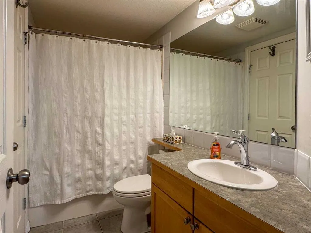 417 3 Avenue NE, #302