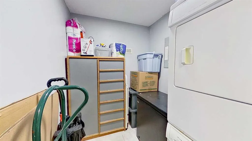 11 Dover Point SE, #406