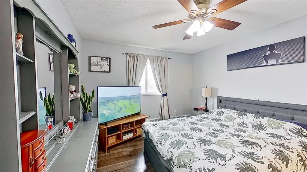 11 Dover Point SE, #406