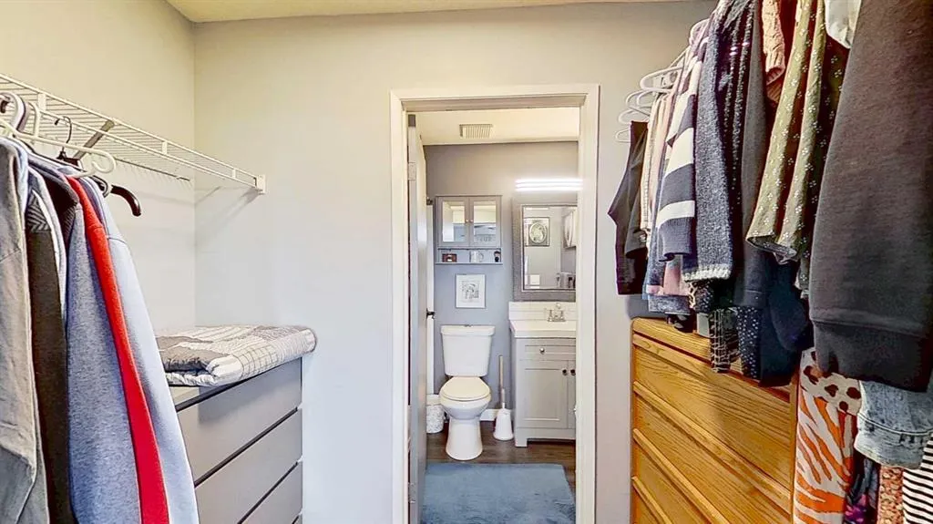 11 Dover Point SE, #406