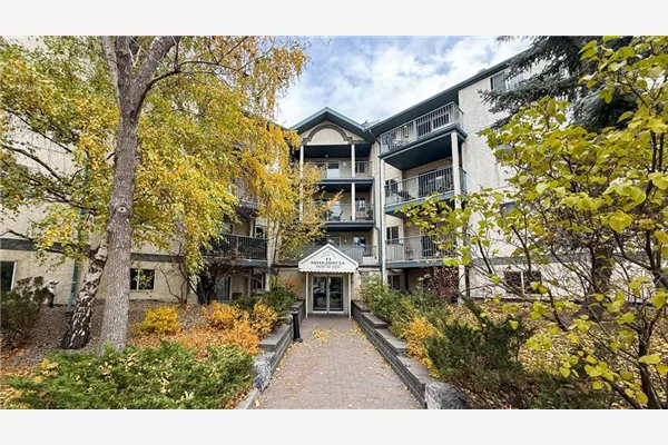 11 Dover Point SE, #406