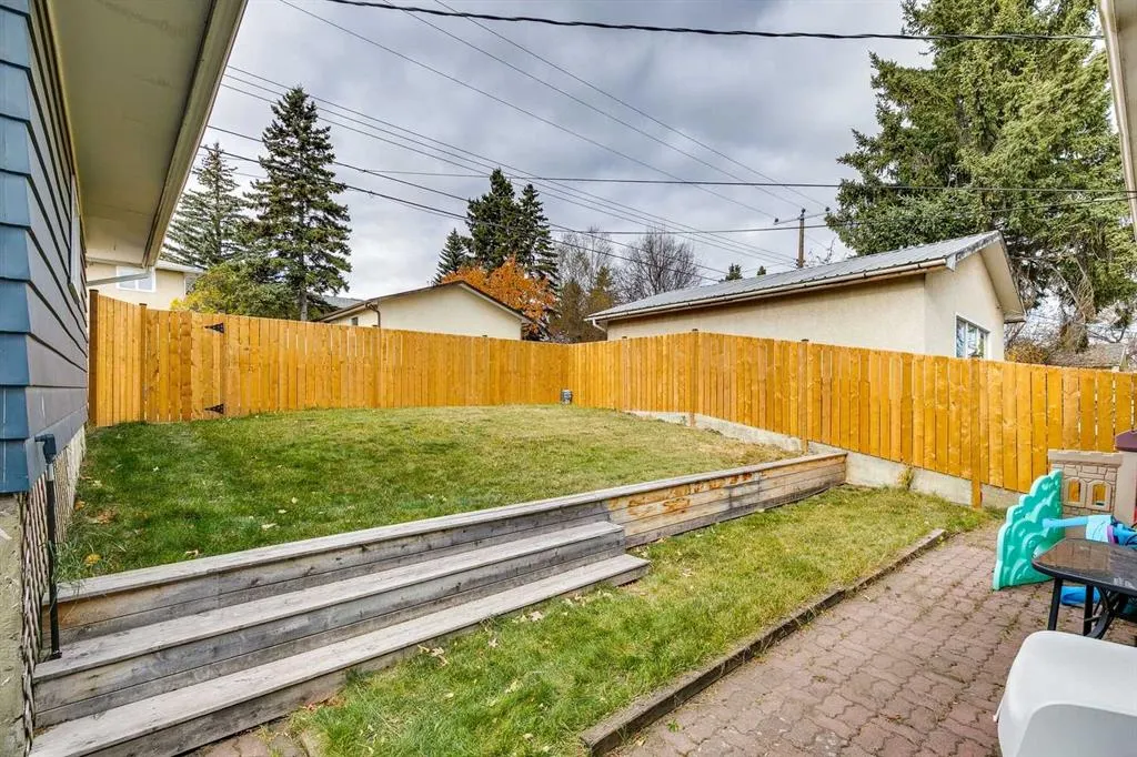 732 Sacramento Place SW