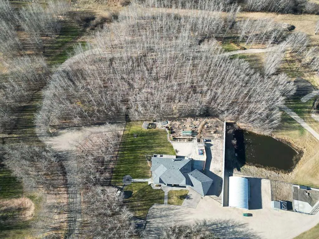 22252 Township Road 505