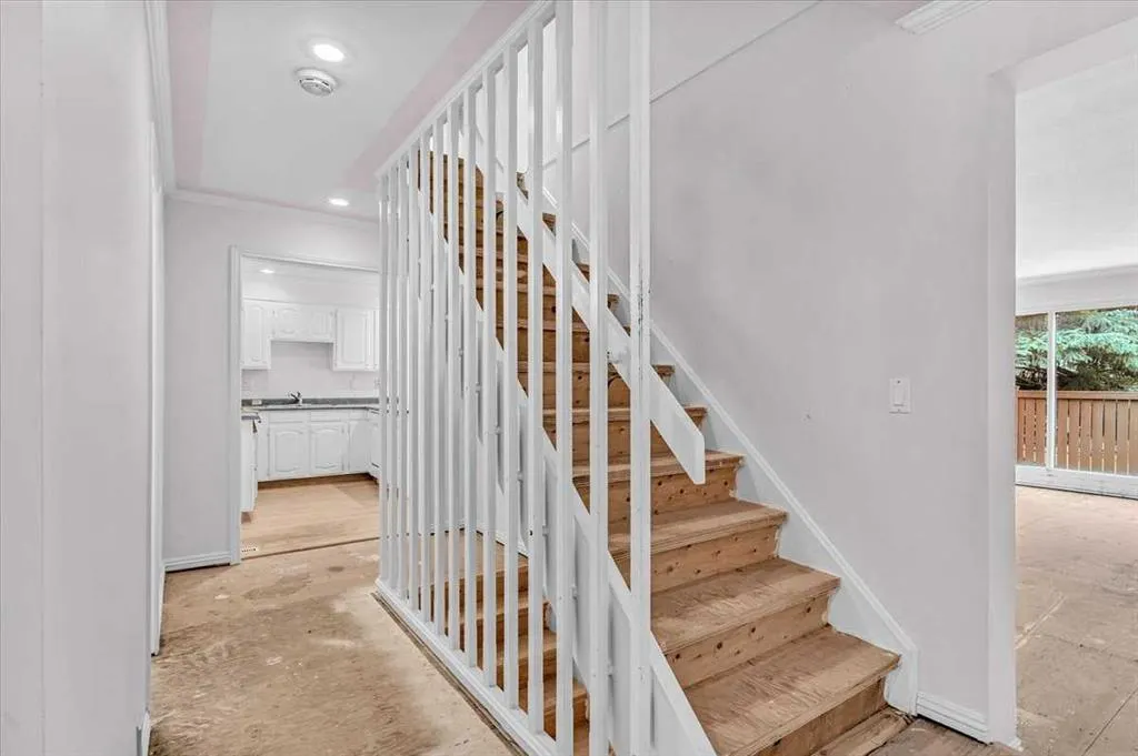 1815 Varsity Estates Drive NW, #24