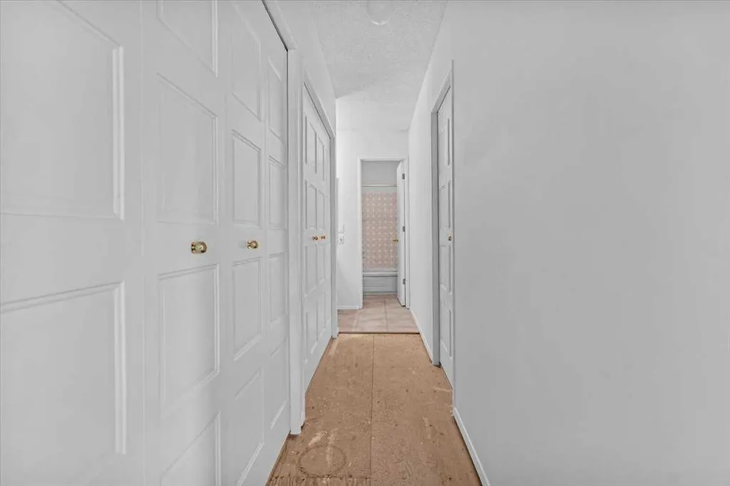 1815 Varsity Estates Drive NW, #24