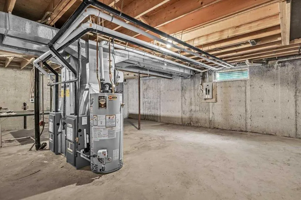 1815 Varsity Estates Drive NW, #24